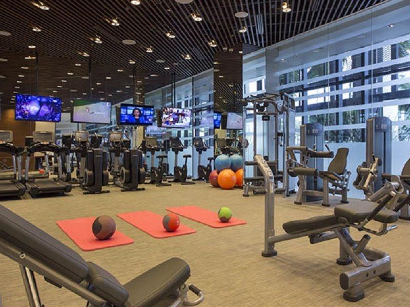 วัน ฟาร์เรอร์ โฮเทล Hotel สิงคโปร์ ภายนอก รูปภาพ The gym at the airport